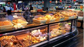 A Guide to Professional Display Counters: Fresh Meat and Deli Solutions for Modern Retail